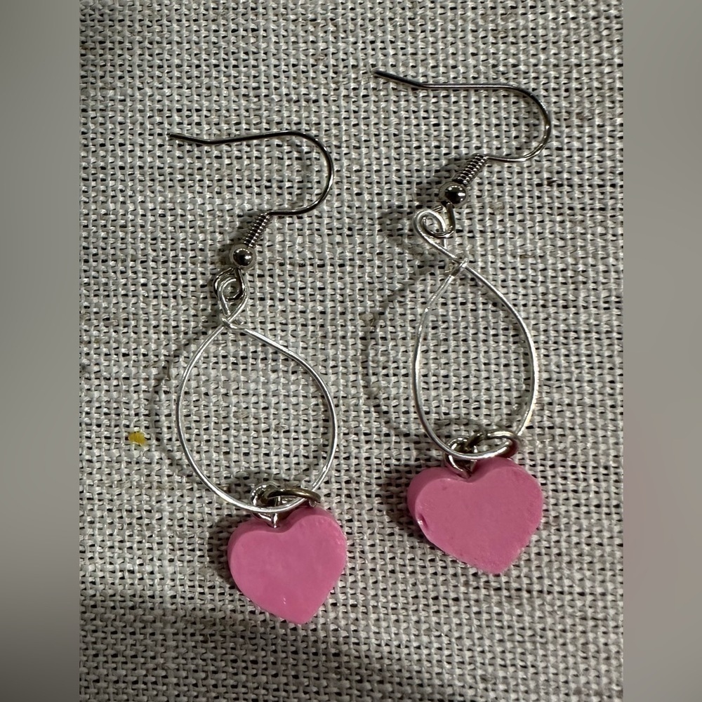 Heart-shaped earrings - Picture 2 of 4